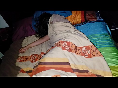 ❤️ Kasupoeg sõimab oma noort kasuema, kui ta magab. ☑ Kõva porno at us ☑